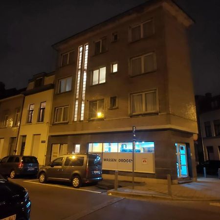 Mooi Slaapkamer! Proper En Compact Place Voor 3 Antwerpen Exterior foto