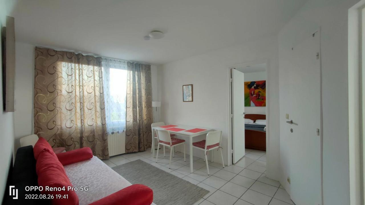 Mooi Slaapkamer! Proper En Compact Place Voor 3 Antwerpen Exterior foto